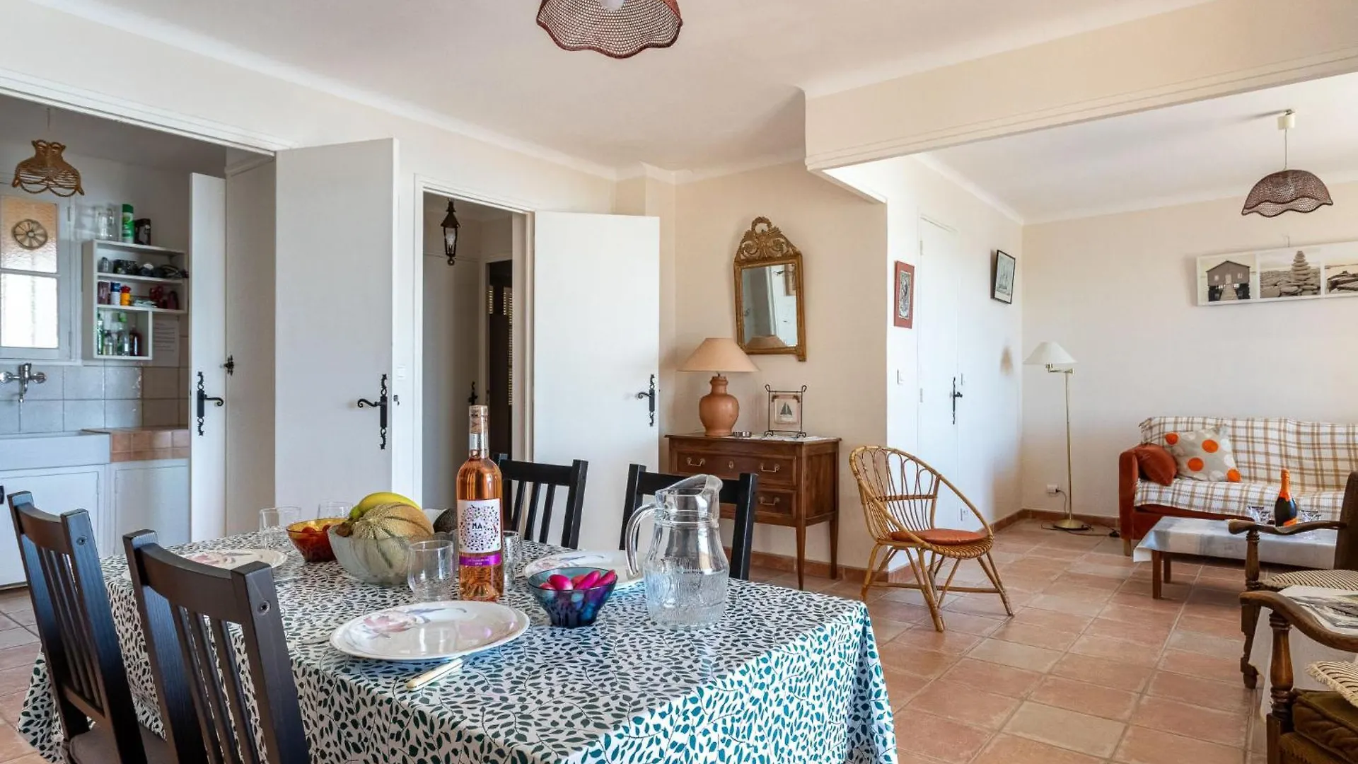 Apartment Residence Les Flots By Interhome Sanary-sur-Mer