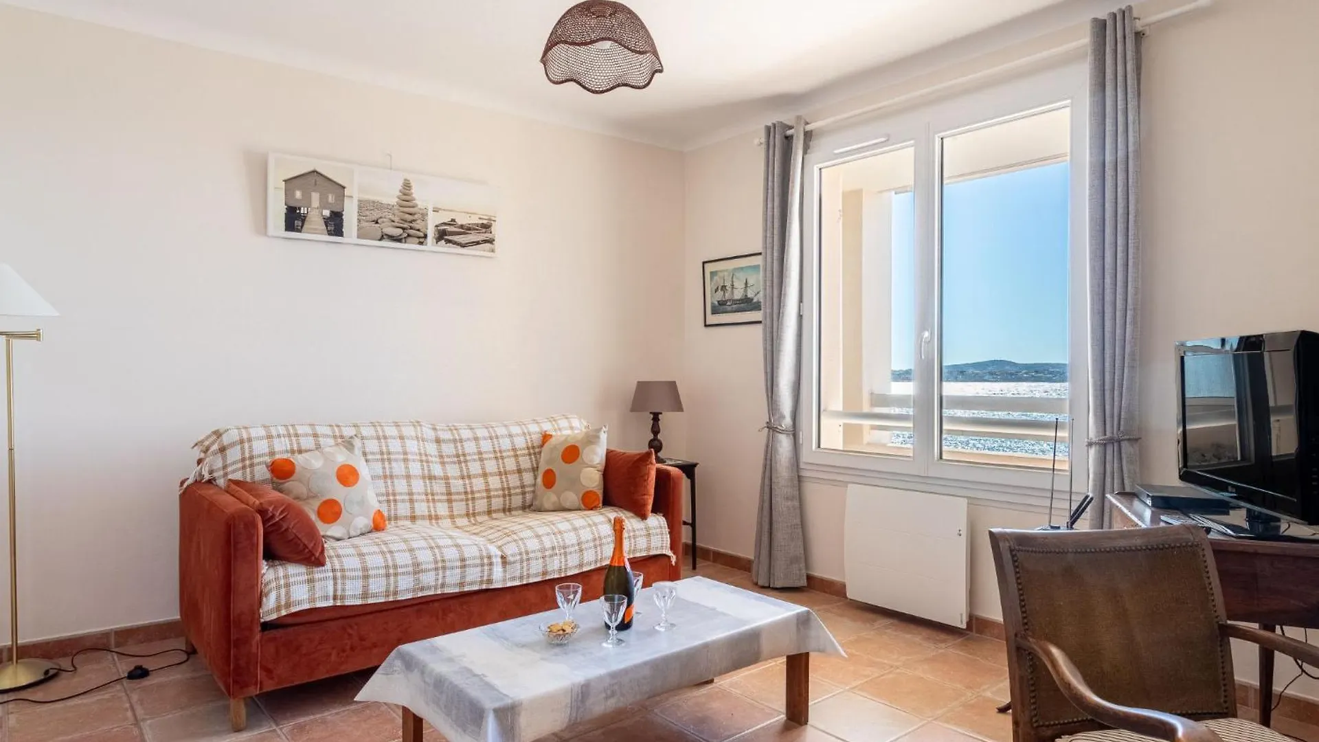 Apartment Residence Les Flots By Interhome 사나리쉬르메르
